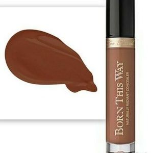 Too Faced – Born This Way Concealer - Very Deep